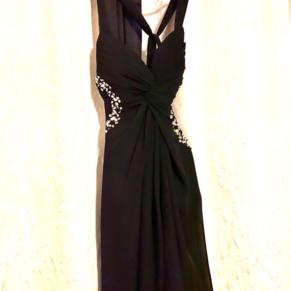 Elegant evening/ Prom dress - Picture 2 of 6
